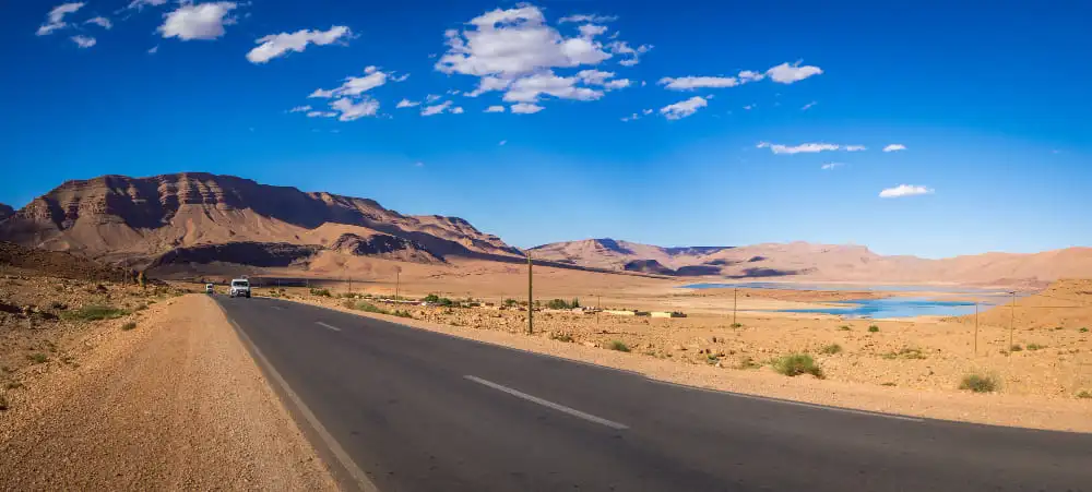 طريق خارج الرياض
